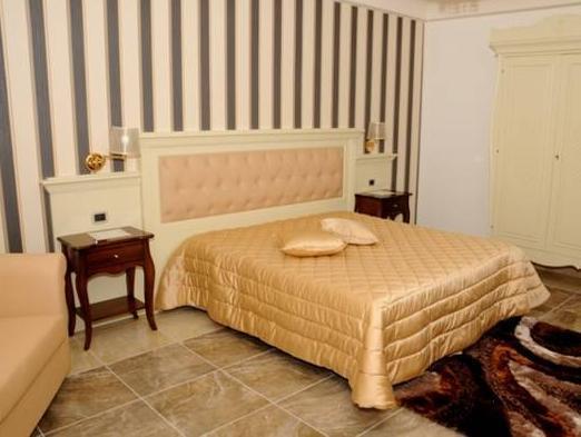 Regina Di Saba - Hotel Villa Per Ricevimenti Гротаминарда Екстериор снимка