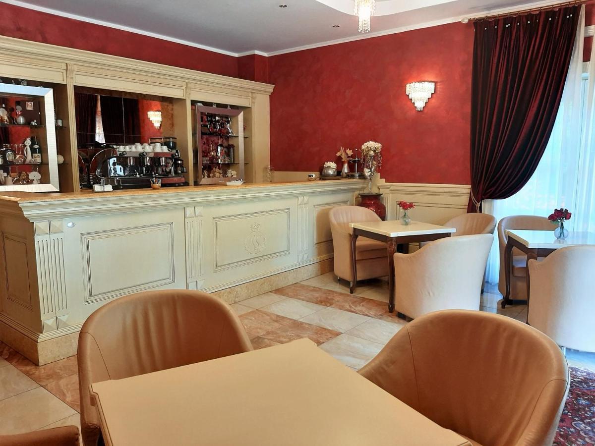 Regina Di Saba - Hotel Villa Per Ricevimenti Гротаминарда Екстериор снимка
