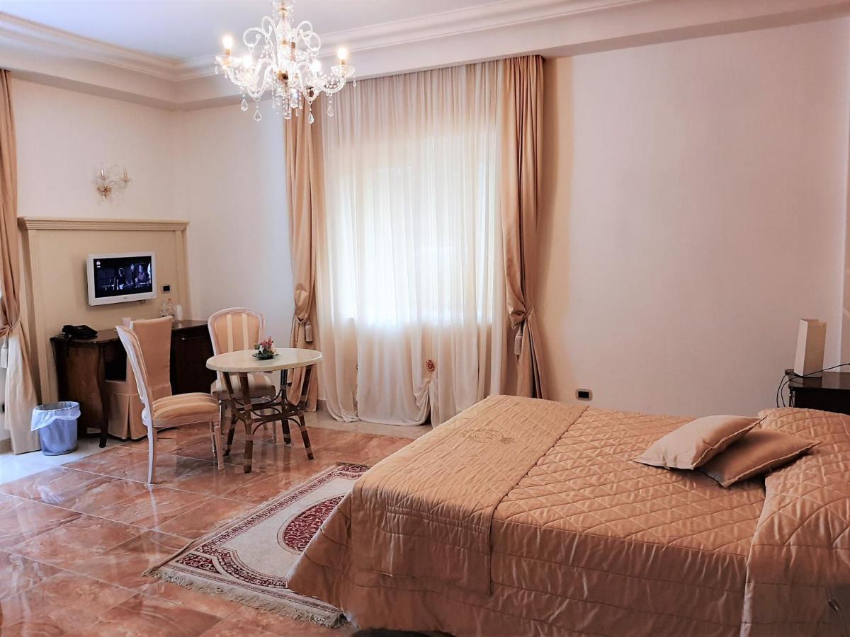 Regina Di Saba - Hotel Villa Per Ricevimenti Гротаминарда Екстериор снимка