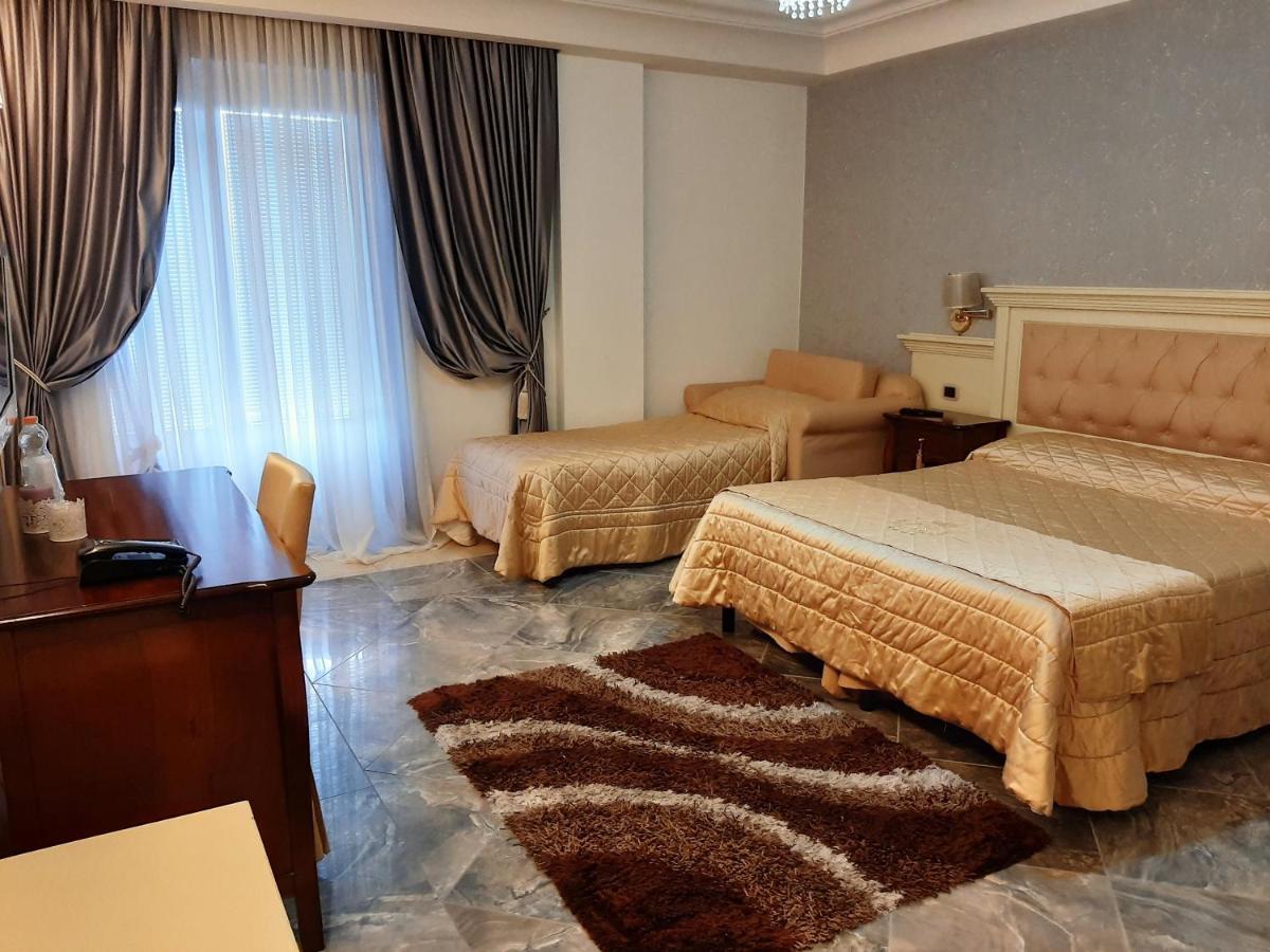 Regina Di Saba - Hotel Villa Per Ricevimenti Гротаминарда Екстериор снимка