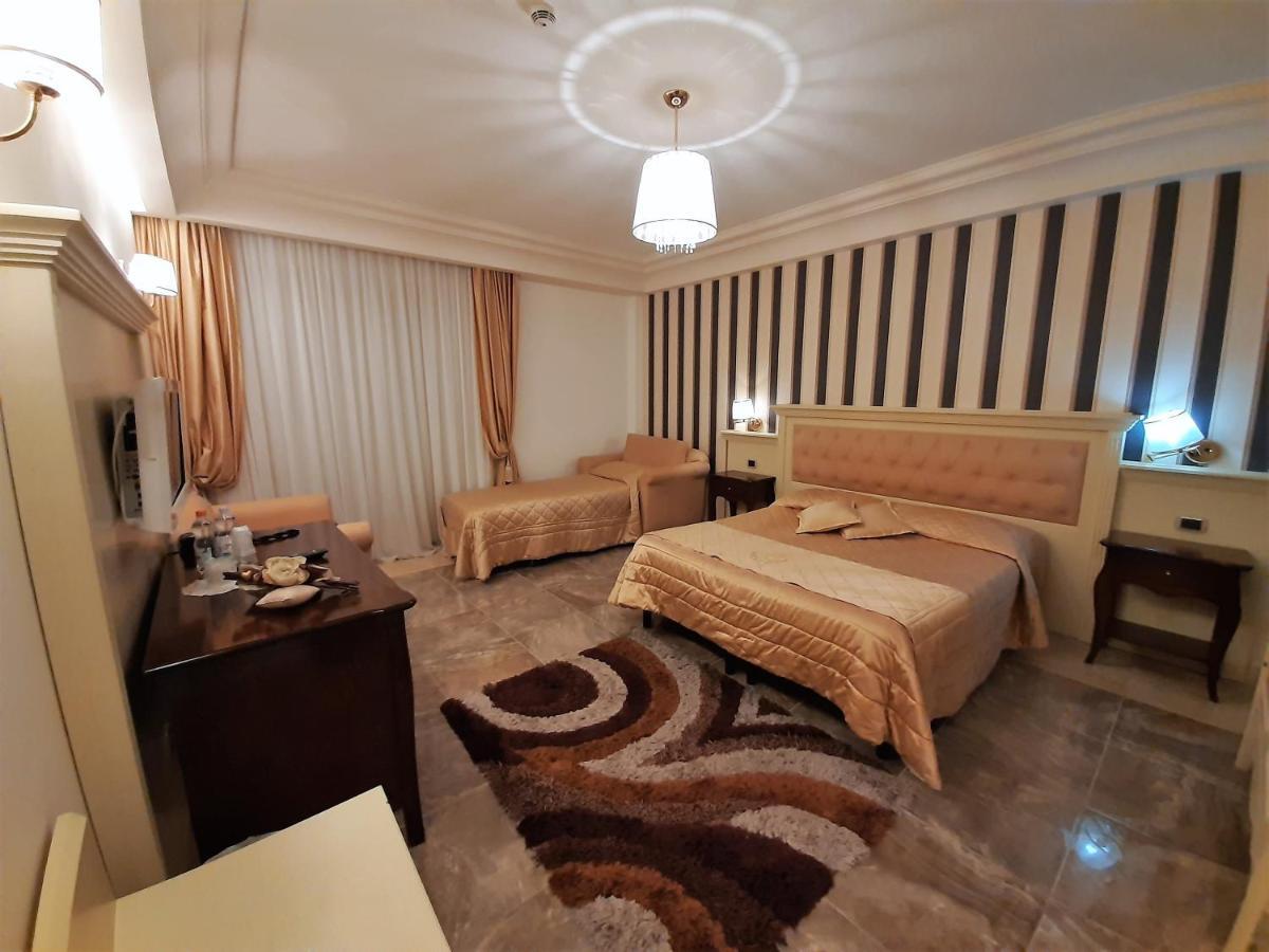 Regina Di Saba - Hotel Villa Per Ricevimenti Гротаминарда Екстериор снимка