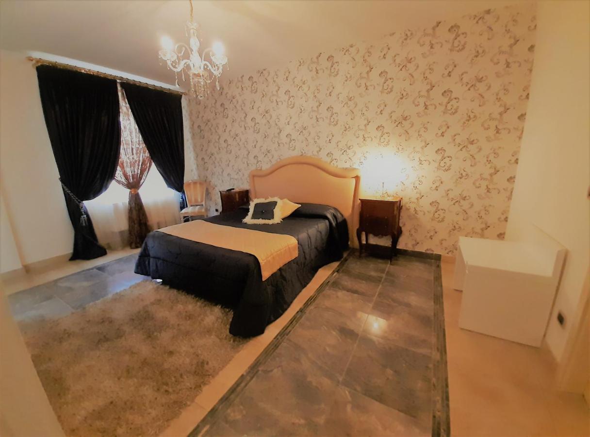 Regina Di Saba - Hotel Villa Per Ricevimenti Гротаминарда Екстериор снимка