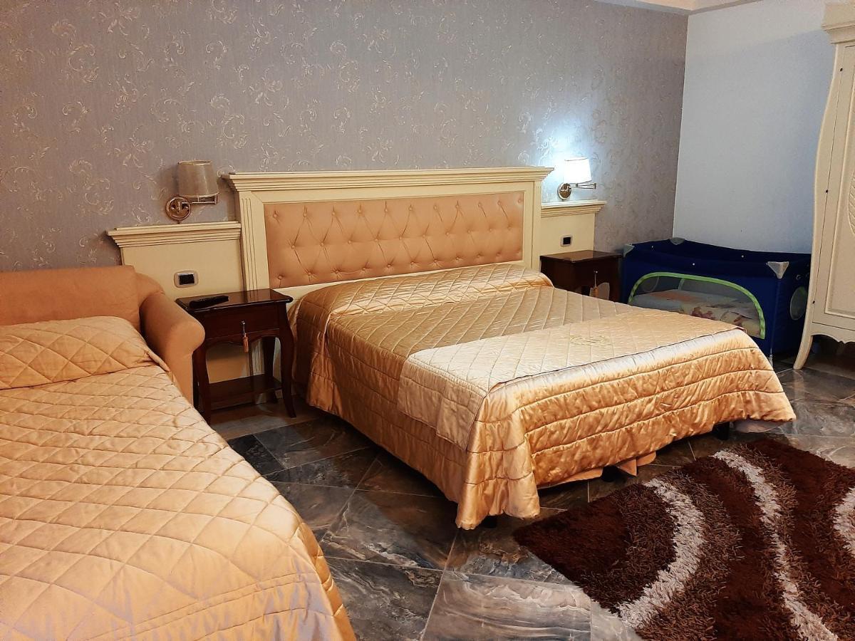 Regina Di Saba - Hotel Villa Per Ricevimenti Гротаминарда Екстериор снимка