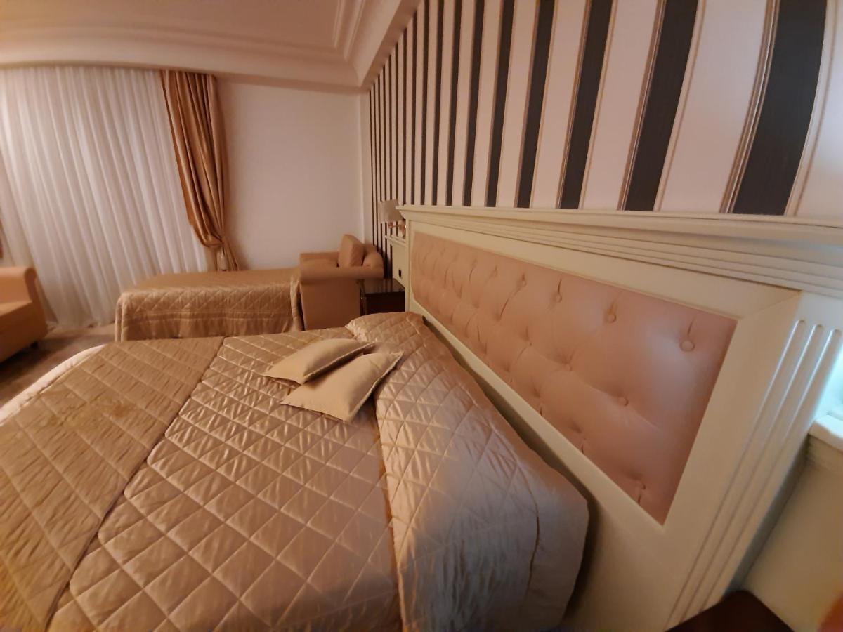 Regina Di Saba - Hotel Villa Per Ricevimenti Гротаминарда Екстериор снимка